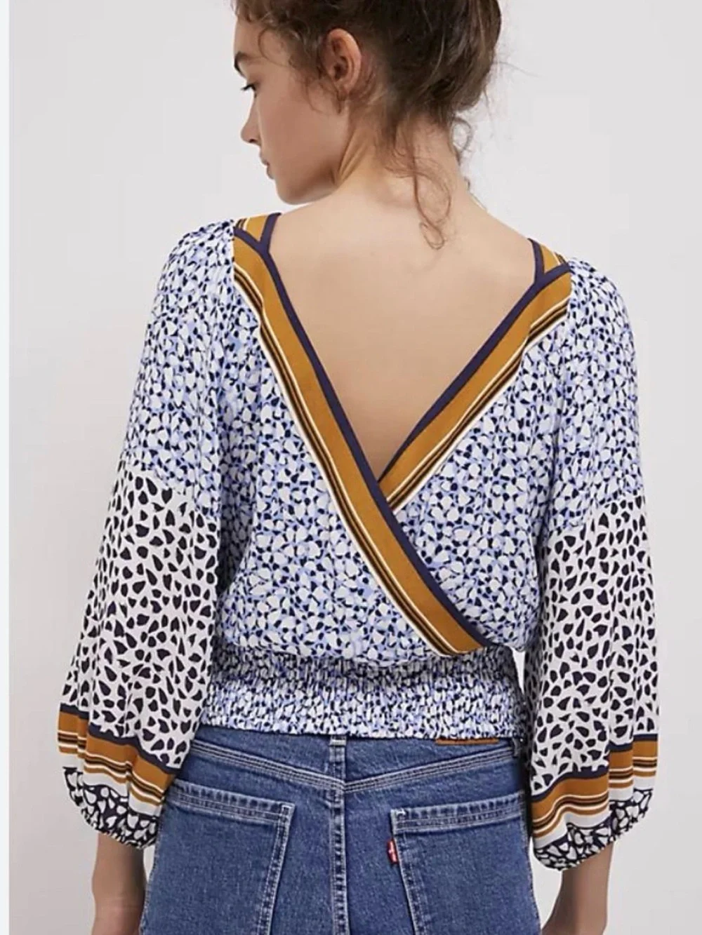 MAEVE / Anthropologie Blue & White Wrap-Back Smocked Waist Top/ M / Ptp-20”